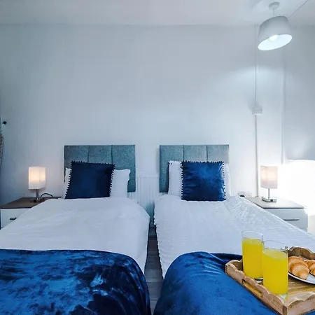 Superb 2 Bd House Near Centre With Free Wifi Privatunterkunft *